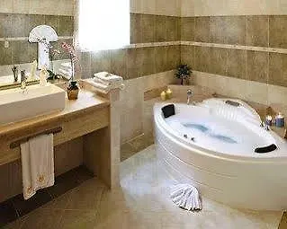 The Crown Villas At Lhvc Resort